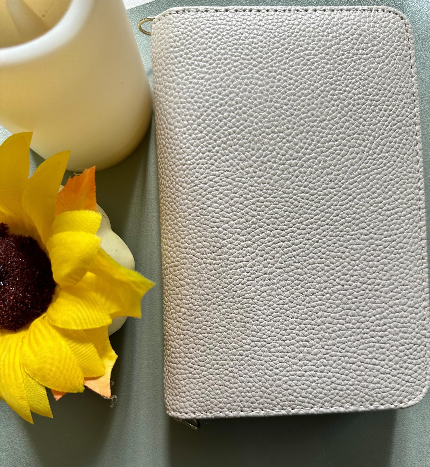 A6 Vegan Leather Budget Binder Wallet: Zip Around Cash Envelope Organizer with Wristlet